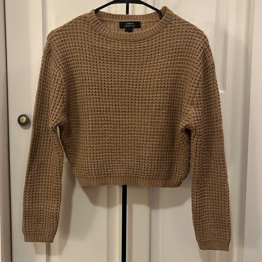 Long Sleeve Urban Heritage Cropped Sweater